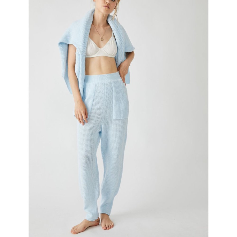 🎉LAST CHANCE🎉 FREE PEOPLE C.O.Z.Y. Pants / Neon Sky - Picture 2 of 10